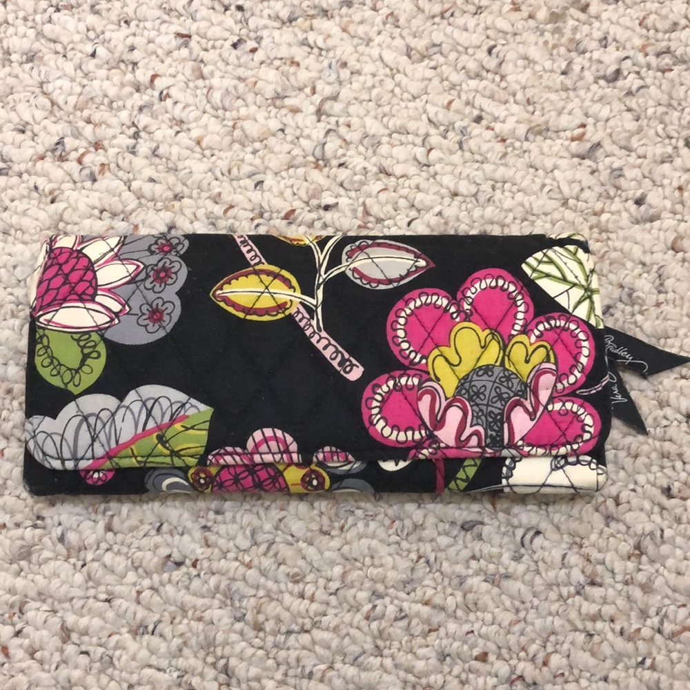 Vera Bradley Wallet 🌟
